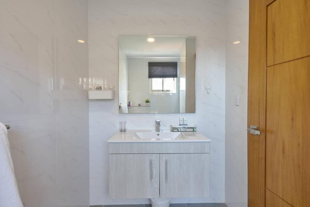 Escape Apartments, Balcony, Pool & Gym In La Julia سانتو دومينجو المظهر الخارجي الصورة
