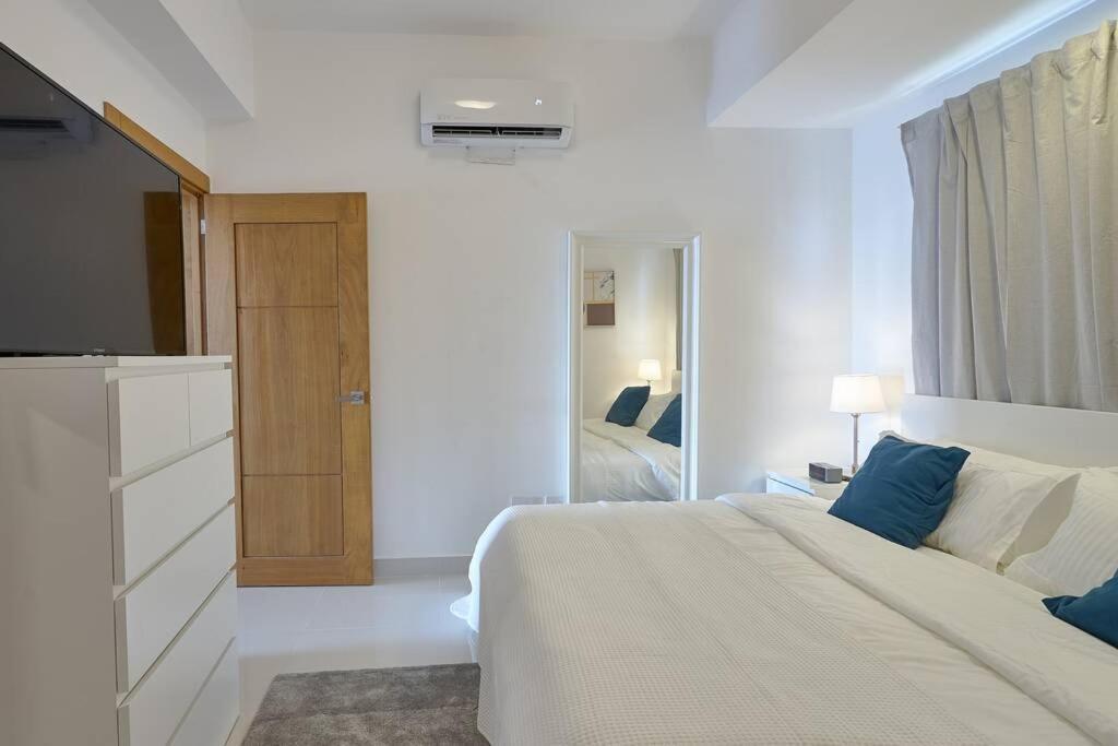 Escape Apartments, Balcony, Pool & Gym In La Julia سانتو دومينجو المظهر الخارجي الصورة