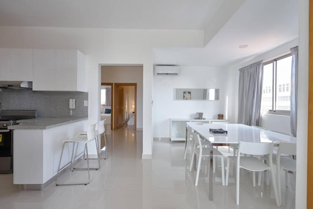 Escape Apartments, Balcony, Pool & Gym In La Julia سانتو دومينجو المظهر الخارجي الصورة