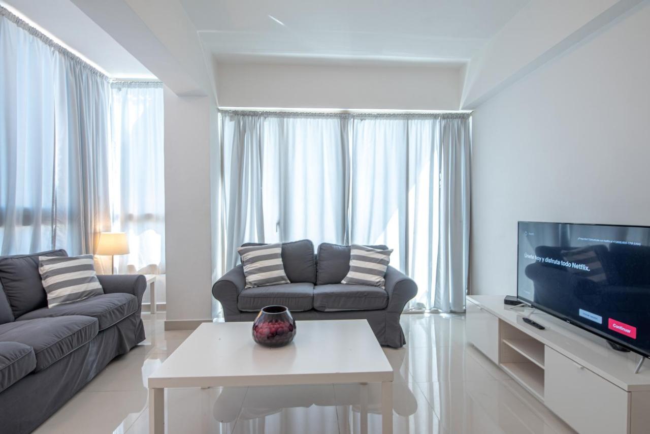 Escape Apartments, Balcony, Pool & Gym In La Julia سانتو دومينجو المظهر الخارجي الصورة