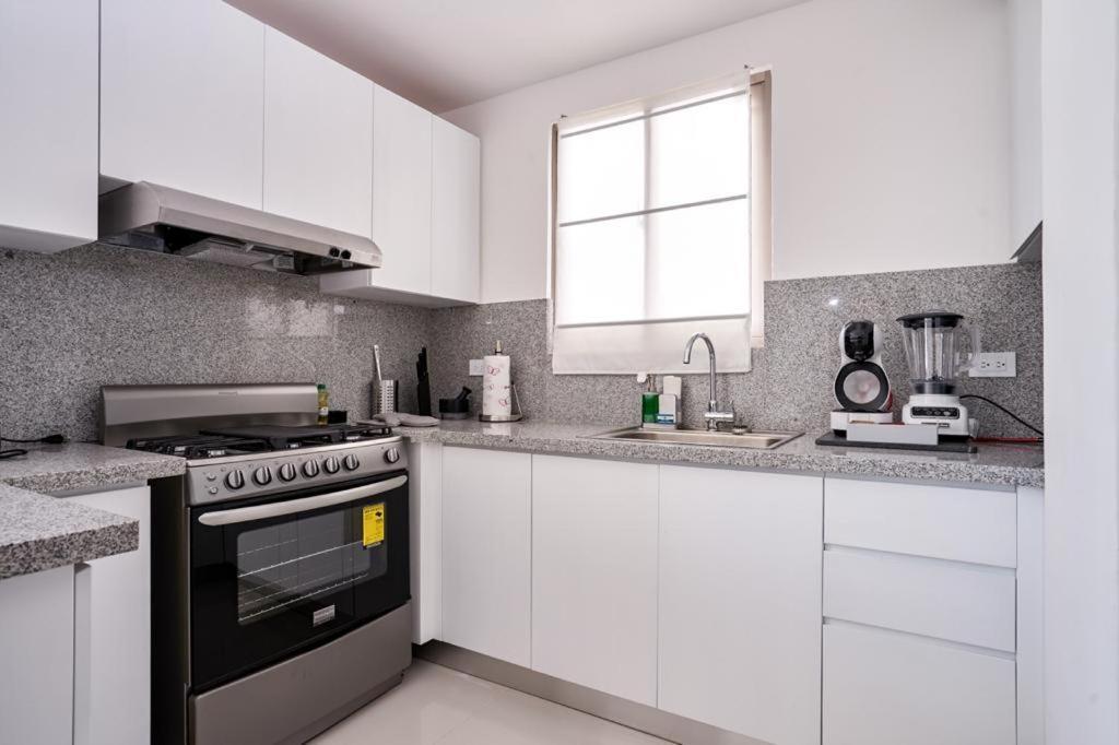 Escape Apartments, Balcony, Pool & Gym In La Julia سانتو دومينجو المظهر الخارجي الصورة