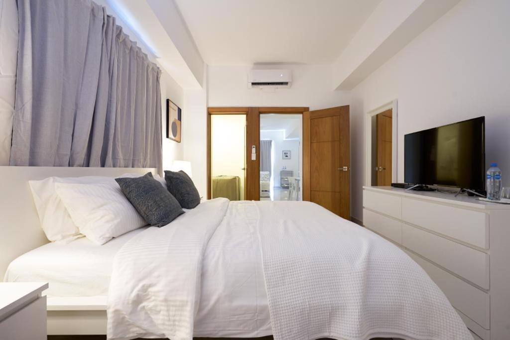 Escape Apartments, Balcony, Pool & Gym In La Julia سانتو دومينجو المظهر الخارجي الصورة